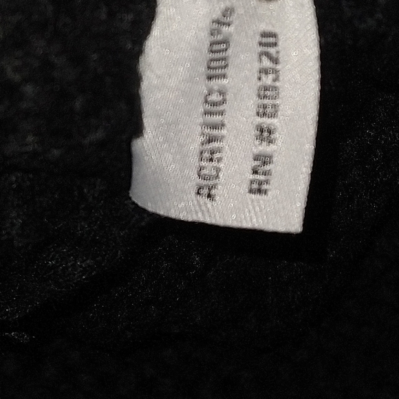 C. C Exclusives Black Knit-style Hat - Picture 7 of 8